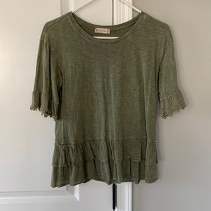 Green Altar’d State small t-shirt